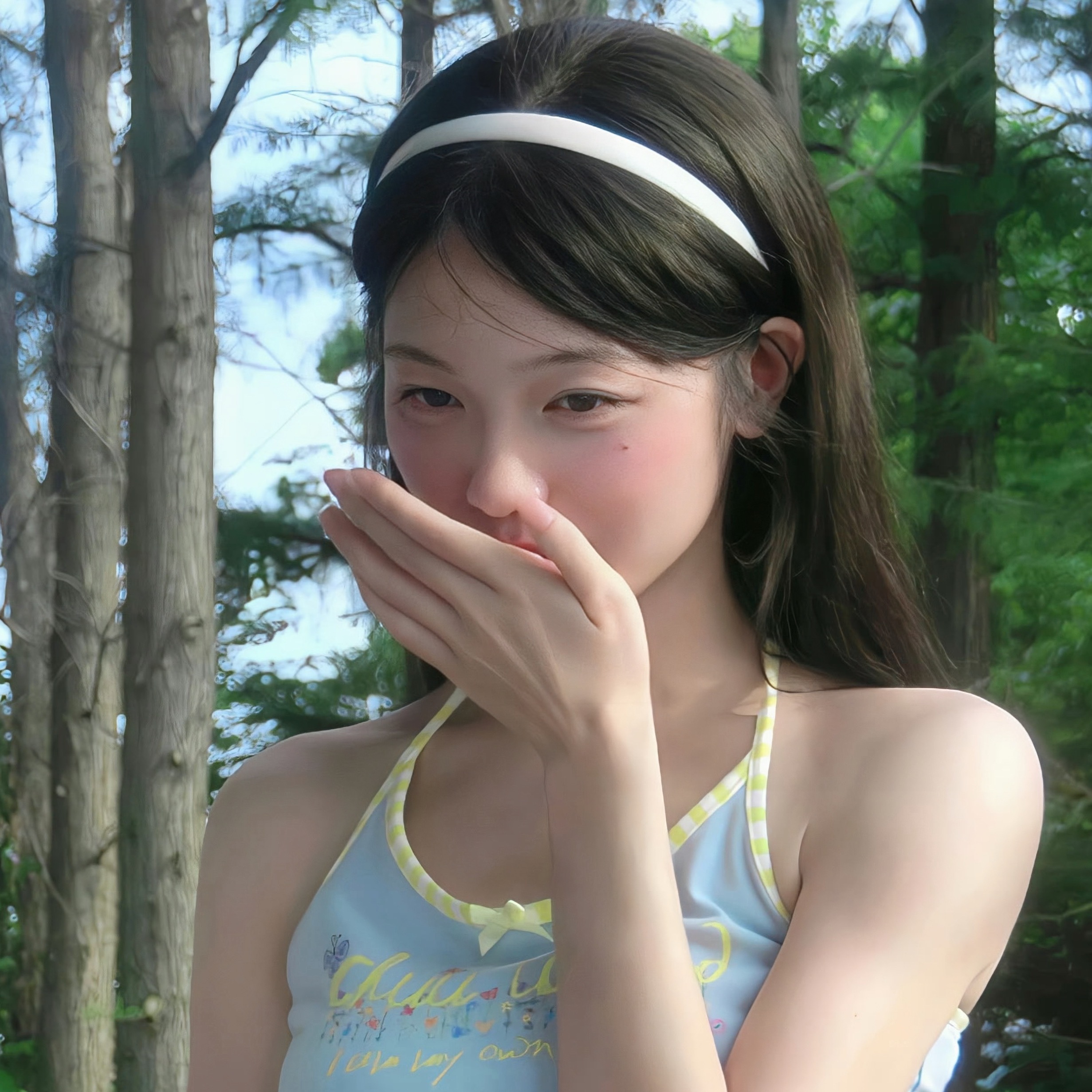 🍏 🍋🟩 ☆🫙: 夏 了 夏 天 🫧天气好热呀已经在家吃上西瓜🍉 q
