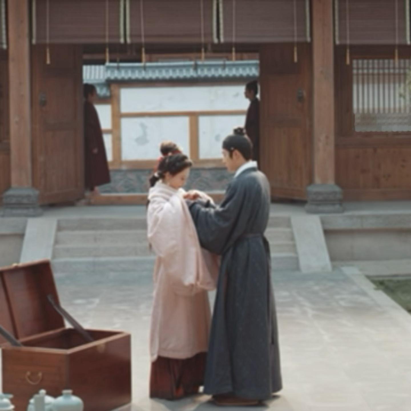 窥见婚后生活 