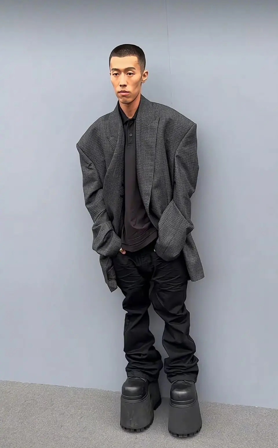 不懂就问这是什么新时尚吗？ ​​​