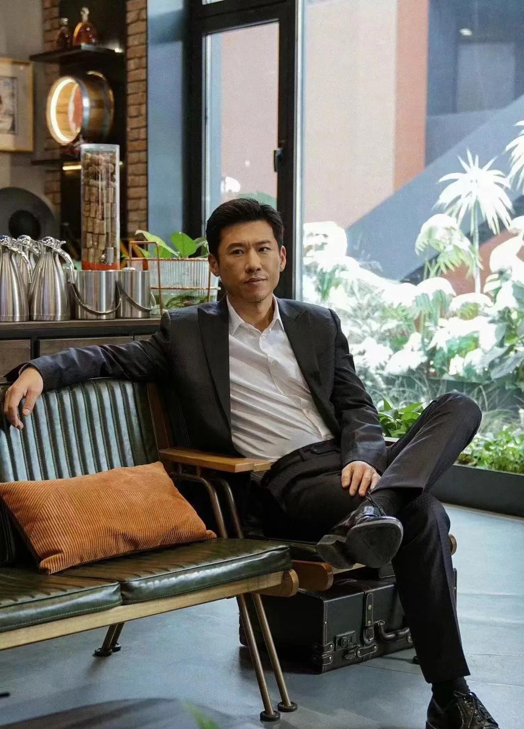 看到王骁八岁时候的视频，网友扎心评论~原来他也年轻过。看来他是真的喜欢表演。#娱