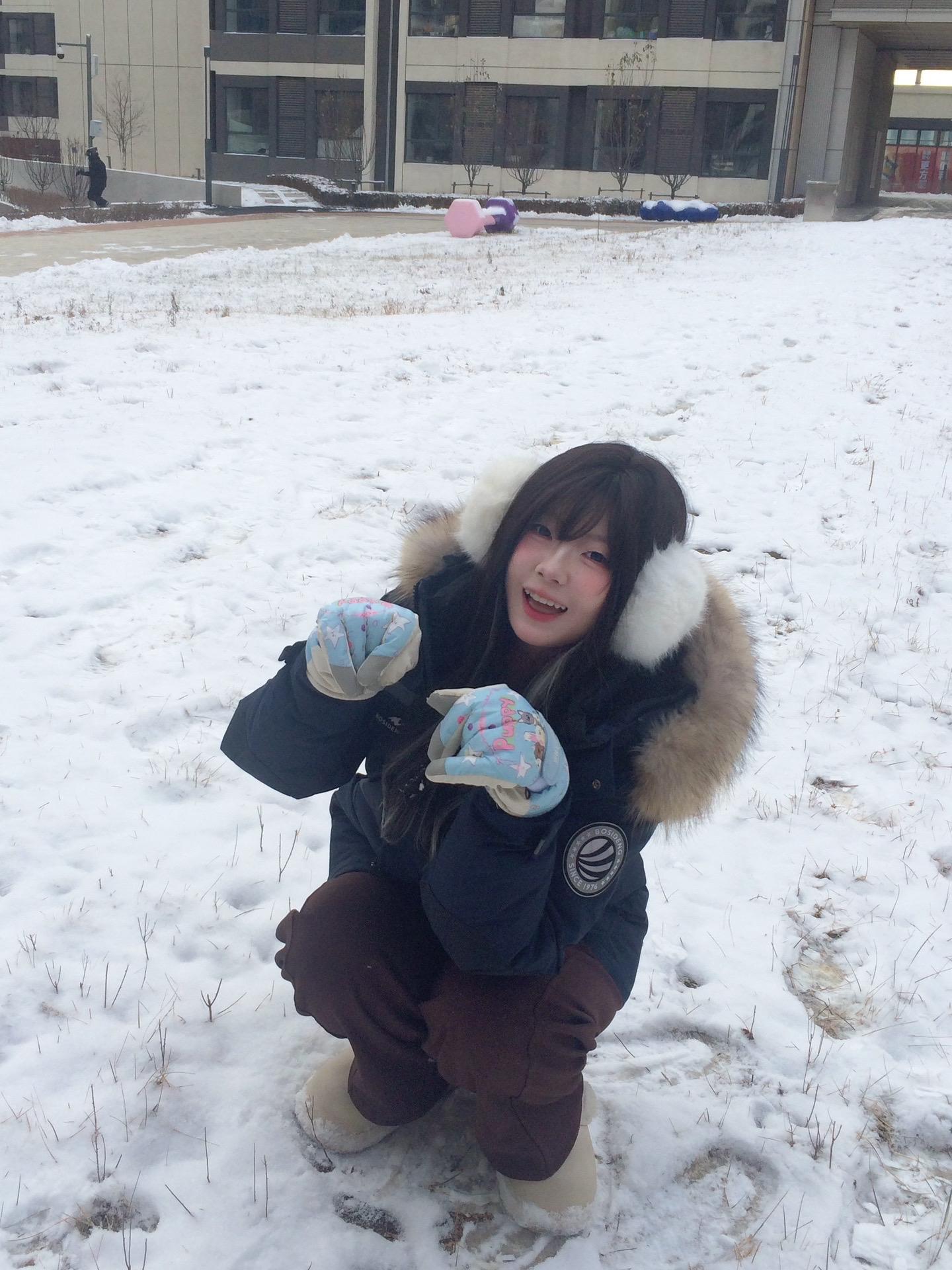 我想 初雪和你看才会浪漫❄️