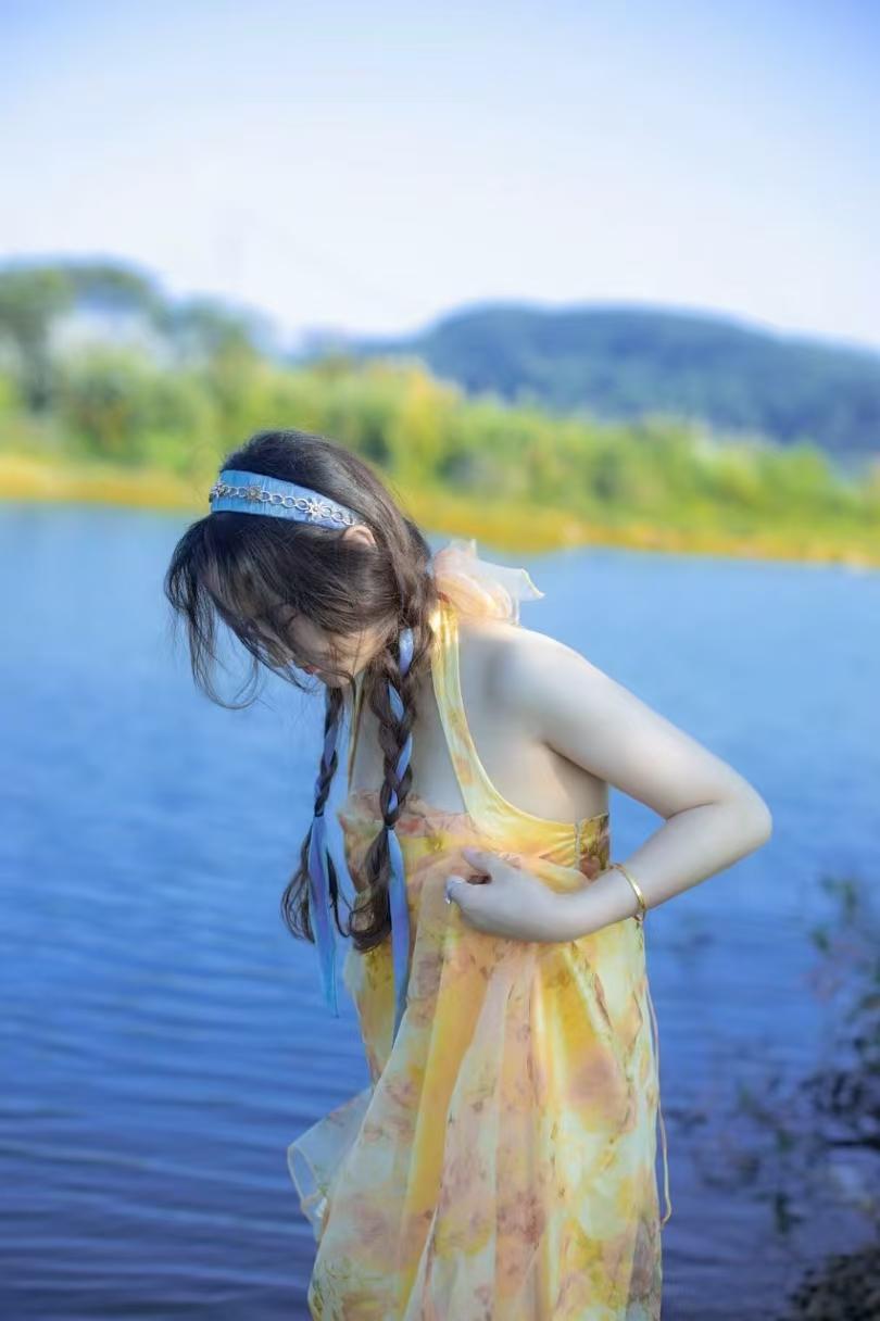 人真的很奇怪 总是拥有的时候不珍惜