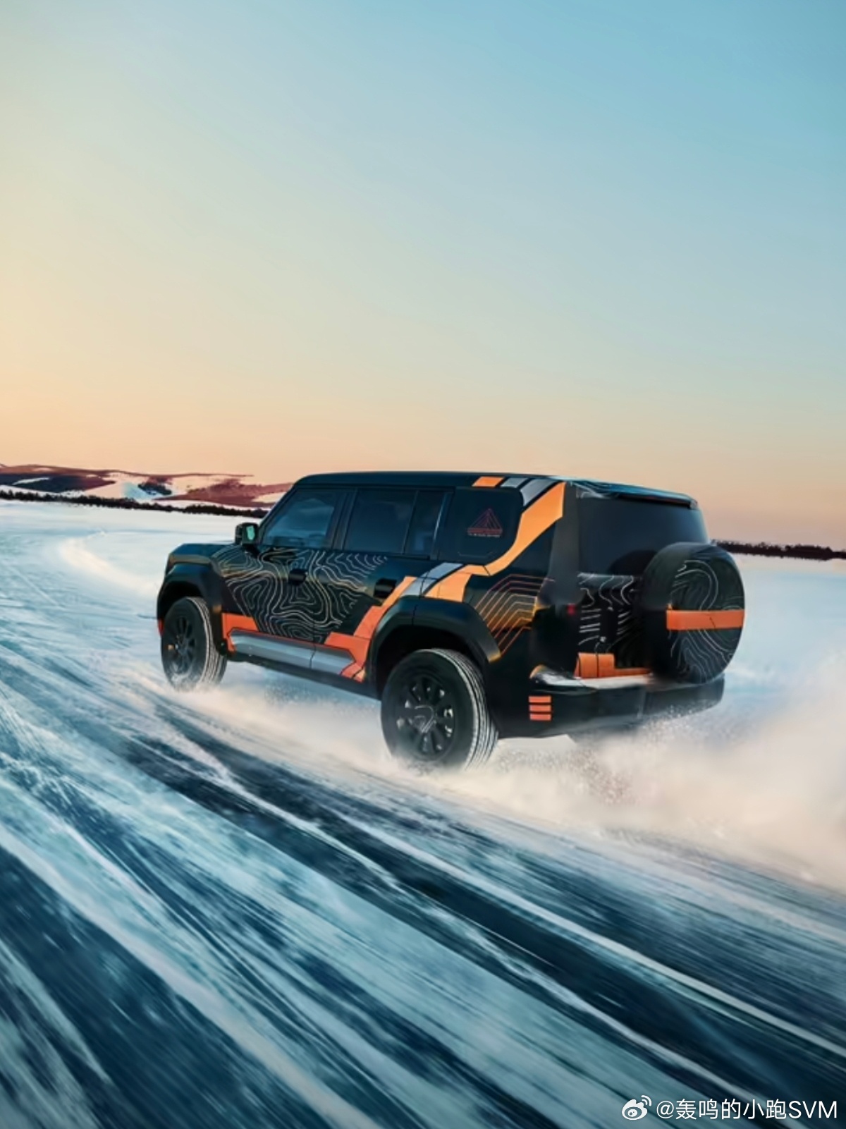 新越野要来了。猜猜是谁家的。 