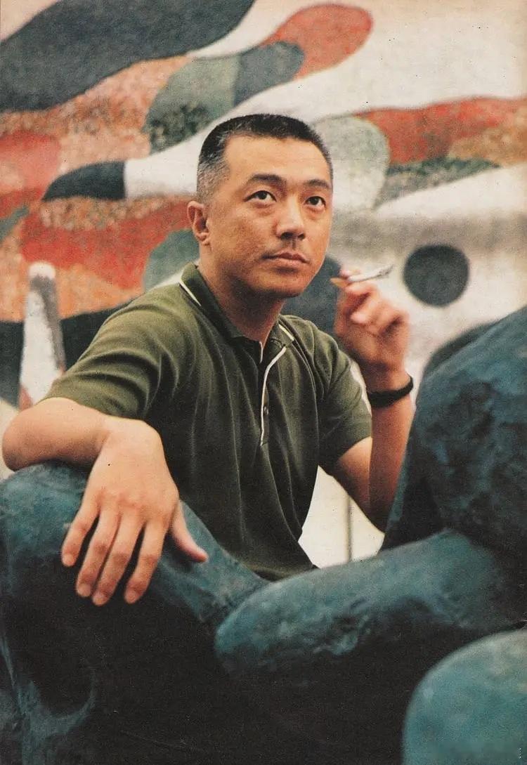 站在创作前卫、实验影像的立场，我长年持续研究黑泽明的构图与镜头调度。他的时代剧存