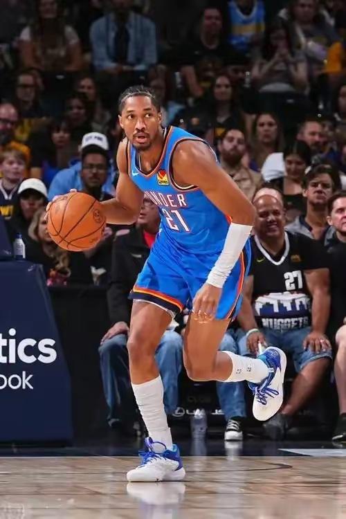 NBA交易够狠！雷霆打响休赛期第一枪，一笔交易狂省6100万奢侈税NBA休赛期交