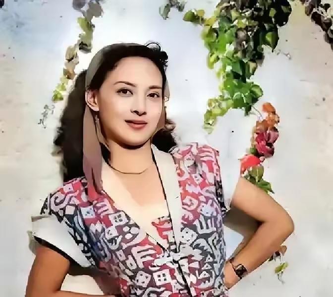 曾经也是多少男人追求的女神，因一部《女理发师》，让她从此声名鹊起家喻户晓，火的一