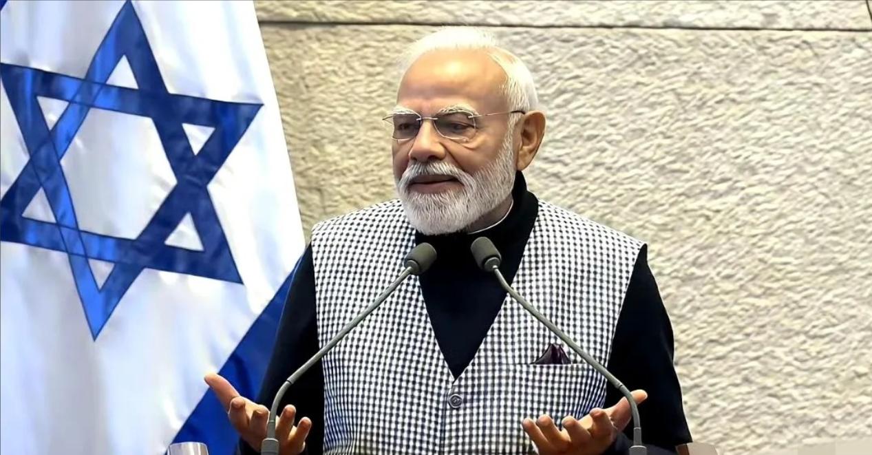 《印度时报》3月2号发了条消息：从3月3号开始，印度要禁止使用中国卫星服务了。那