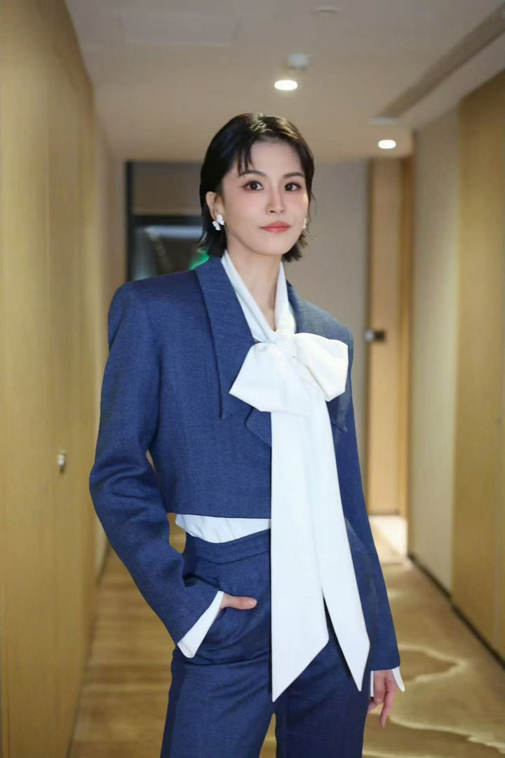 曾沛慈孙怡 在谁的怀中会有感觉乘风2026 她俩的互动没有剧本感。不是那种“来，