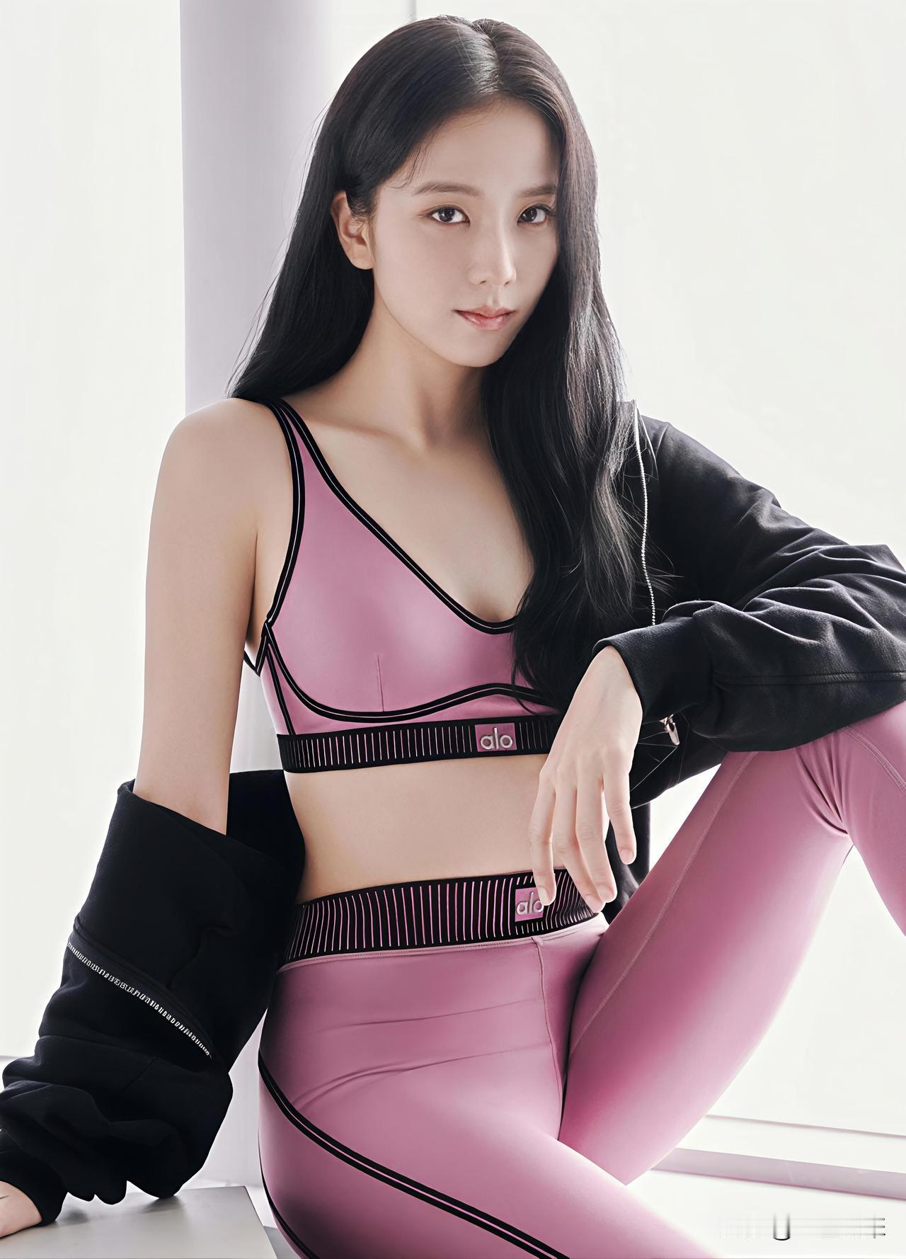 经典推荐🔥：金智秀  5 颗星✨ 经典作品（收藏起来慢慢欣赏）

1. 《Fl