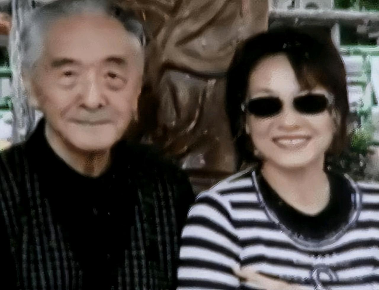 1988年，台湾老兵携妻女回家看望原配妻子，谁料原配妻子在看到他后，竟然直接打开