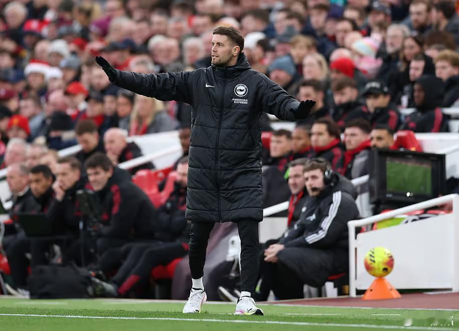 布莱顿 布莱顿在过去的3轮联赛只拿了1分，遇到了一小段危机。此前4轮不败，3胜1