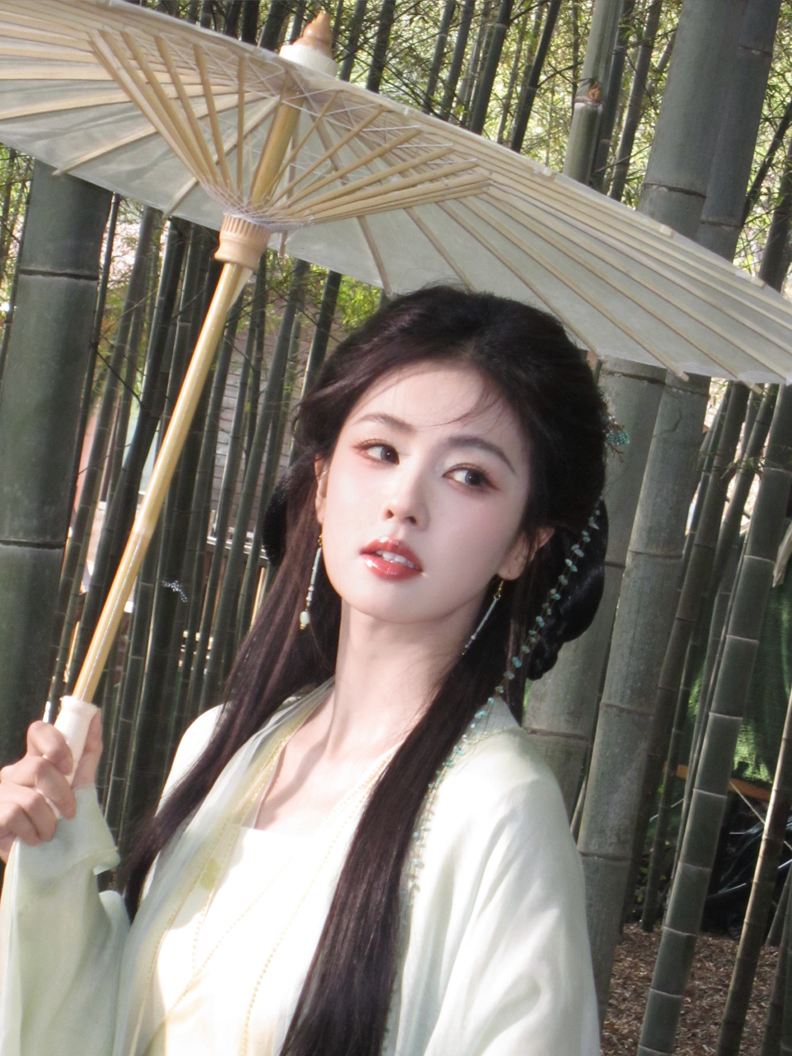 白鹿  白鹿王韵娜 白鹿开到荼蘼 💌✨你是凛冬的暖阳，是长久不变的热忱