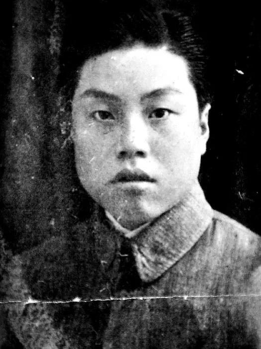 他是原福州市长练知轩的表叔，也是“密使一号案”中牺牲烈士。他就是吴石将军身边的上