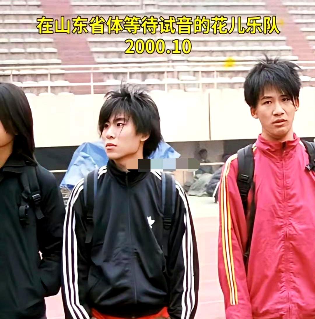 大张伟的“接班人”真被网友挖出来了，乍一看还真有点像，尤其那股子劲儿，挺唬人的。