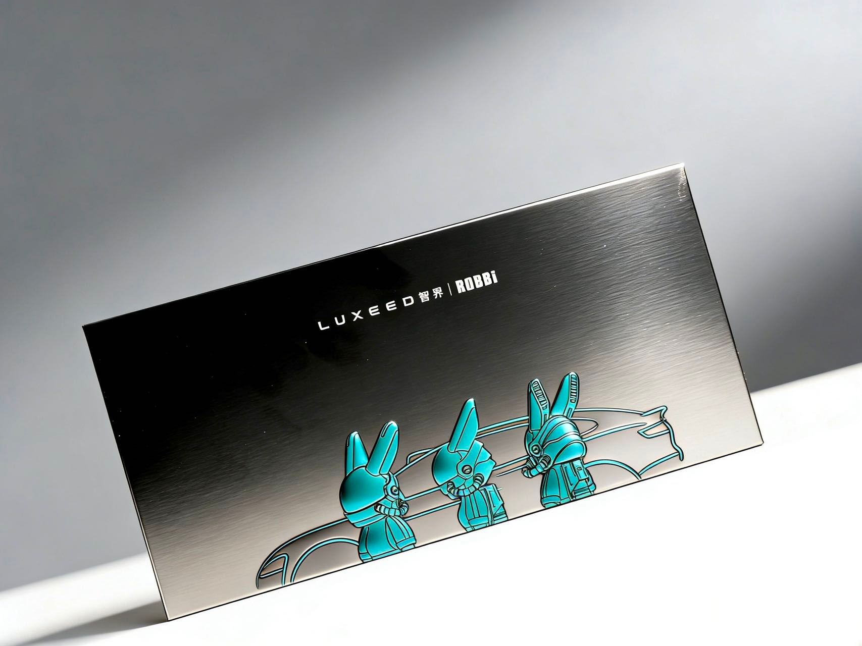 我的「智界×ROBBi」联名礼盒到啦！3款智界专属车色定制手办，一个联名音响帽，