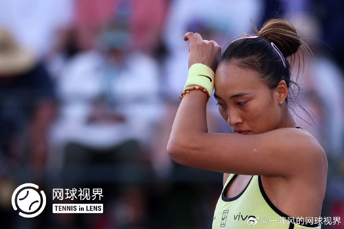 郑钦文总结输球原因印第安维尔斯第二轮0-2不敌鲁季奇，无缘第三轮。赛后郑钦文在接