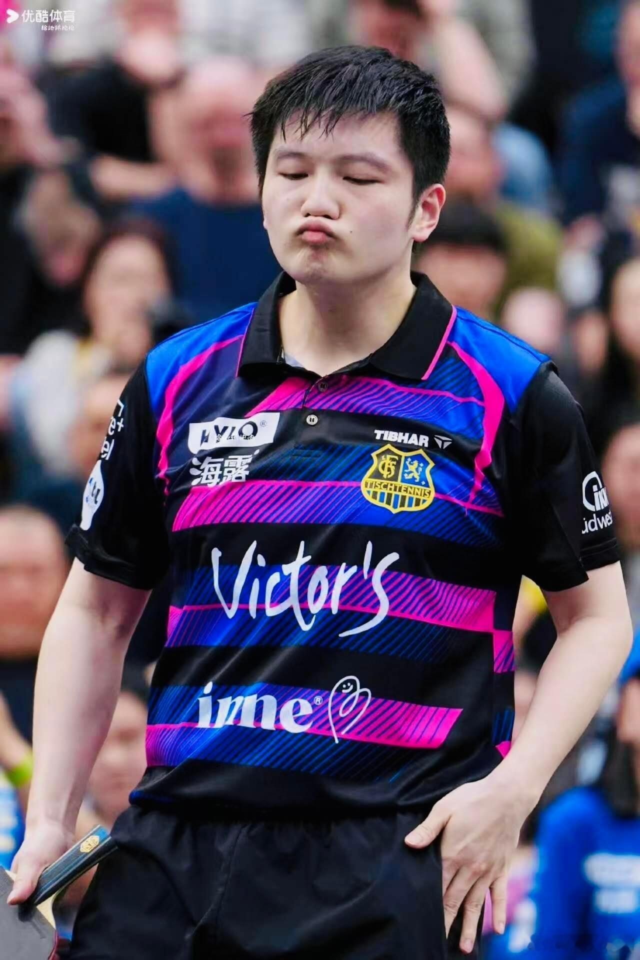 樊振东 每次看到东哥的表情包，嘴角压不住，你们有吗？拿出来分享一下，多多益善。 