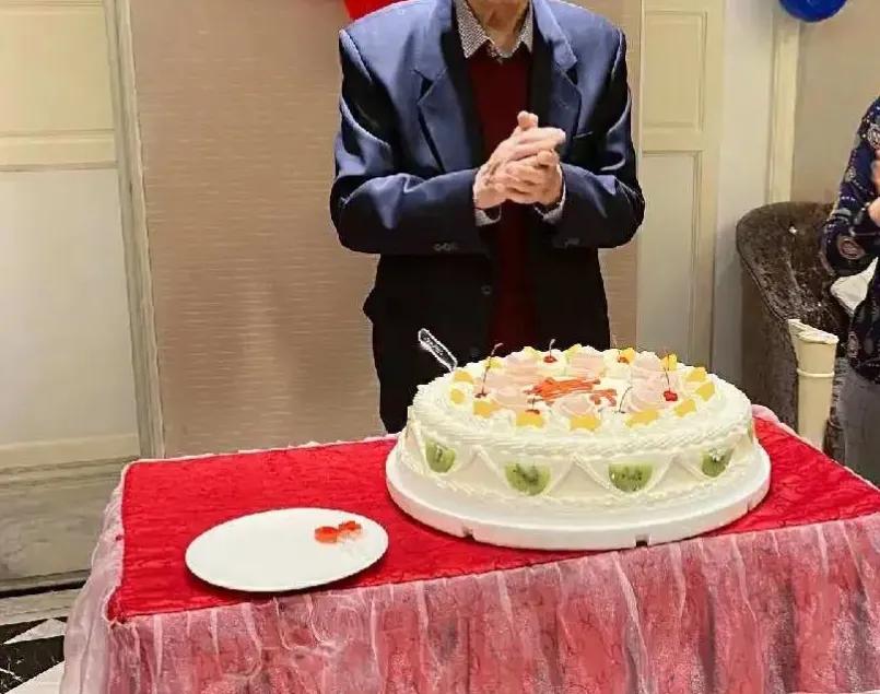 太寒心了！江西上饶，我为操劳一生的老父亲筹办75岁寿宴，按当地习俗，置办40桌佳