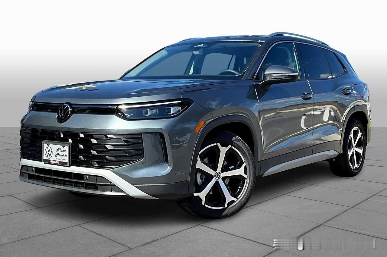 美版现款途观（相当于中国的探岳L）似乎在配置水平下了不少功夫。全系标配12颗超声