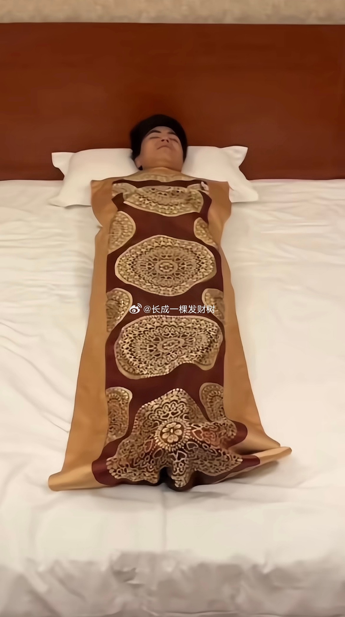 酒店：有的时候真想抱紧，奇怪的差评🤣 