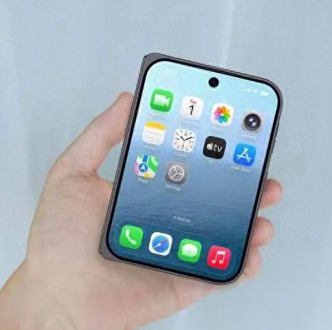 苹果"换帅"落地！首款折叠屏iPhone下周见：一个时代，真的结束了