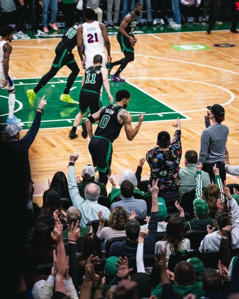 76人2比3凯尔特人谈到未能终结系列赛，塔图姆：“这里有人性因素的一部分，我们并