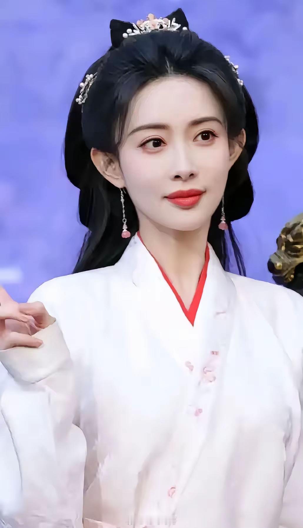 孟子义 青木媛和窦昭谁更美 ​​​
