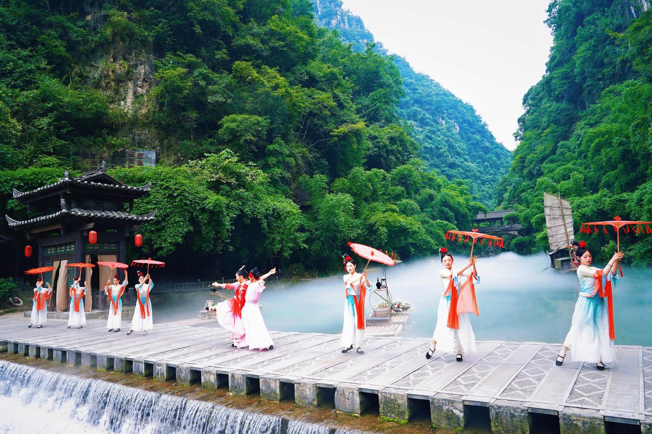 【宜昌三峡人家｜藏在西陵峡的水墨土家秘境】今日宜昌行，沿着西陵峡往峡谷深处慢行，