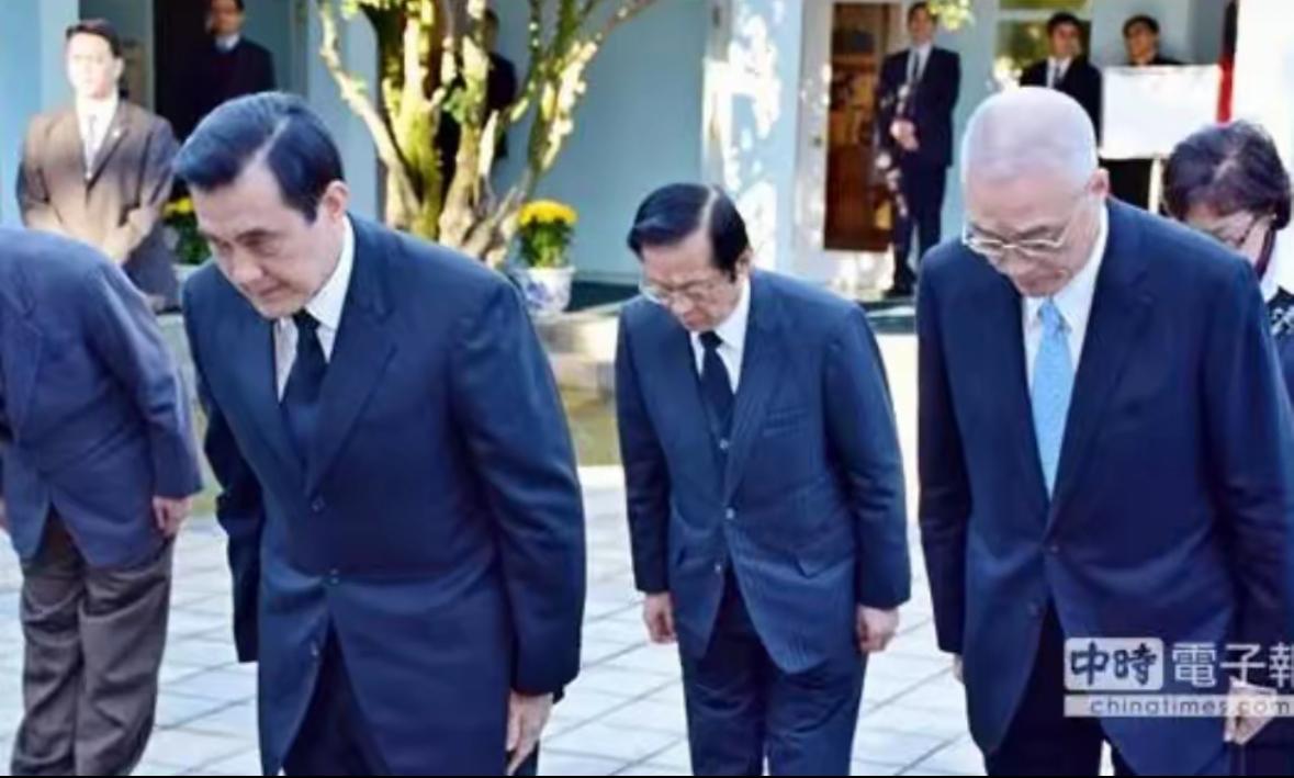 马英九是阻碍两岸统一的最大障碍，他的破坏性甚至超过了陈水扁，只是马是暗的，陈是明