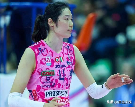 【对她，我觉得是一种保护】
每当中国女排输球，尤其是输给了本不该输的球队，甚至陷