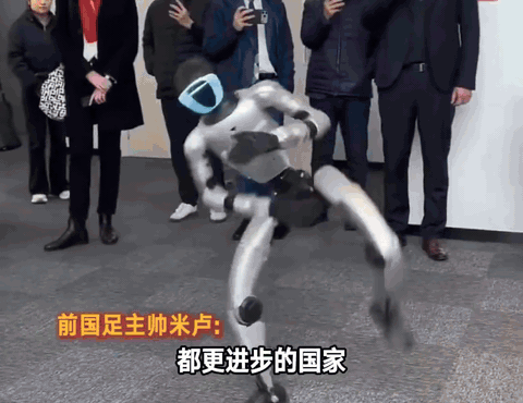 米卢称阿根廷很强但更看好法国夺冠法国队拿不拿世界杯，咱们拭目以待。但这份对自家城