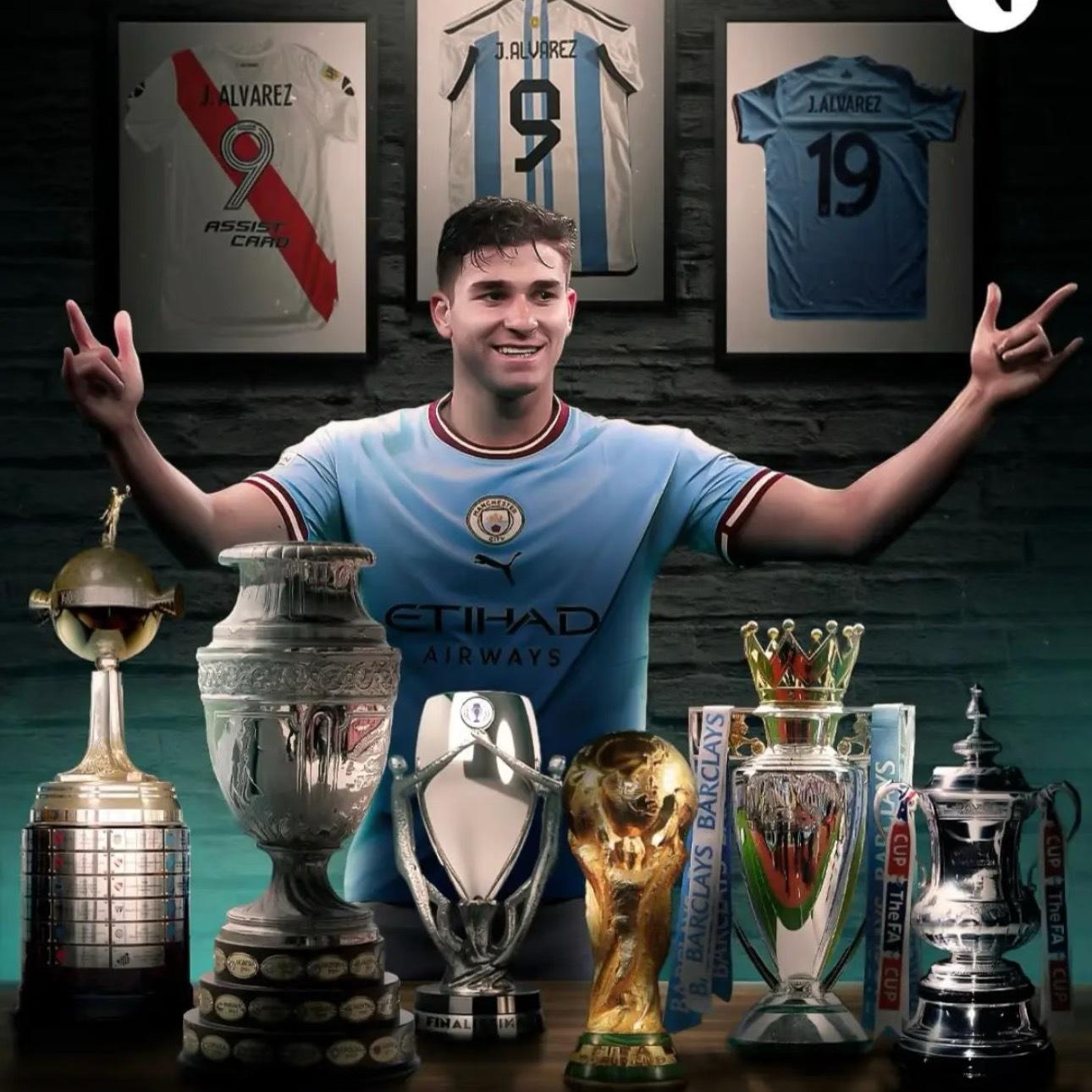 身价1亿欧！巴萨接触阿尔瓦雷斯，2亿标价直接劝退，财政卡死引援路体育博主速报：2