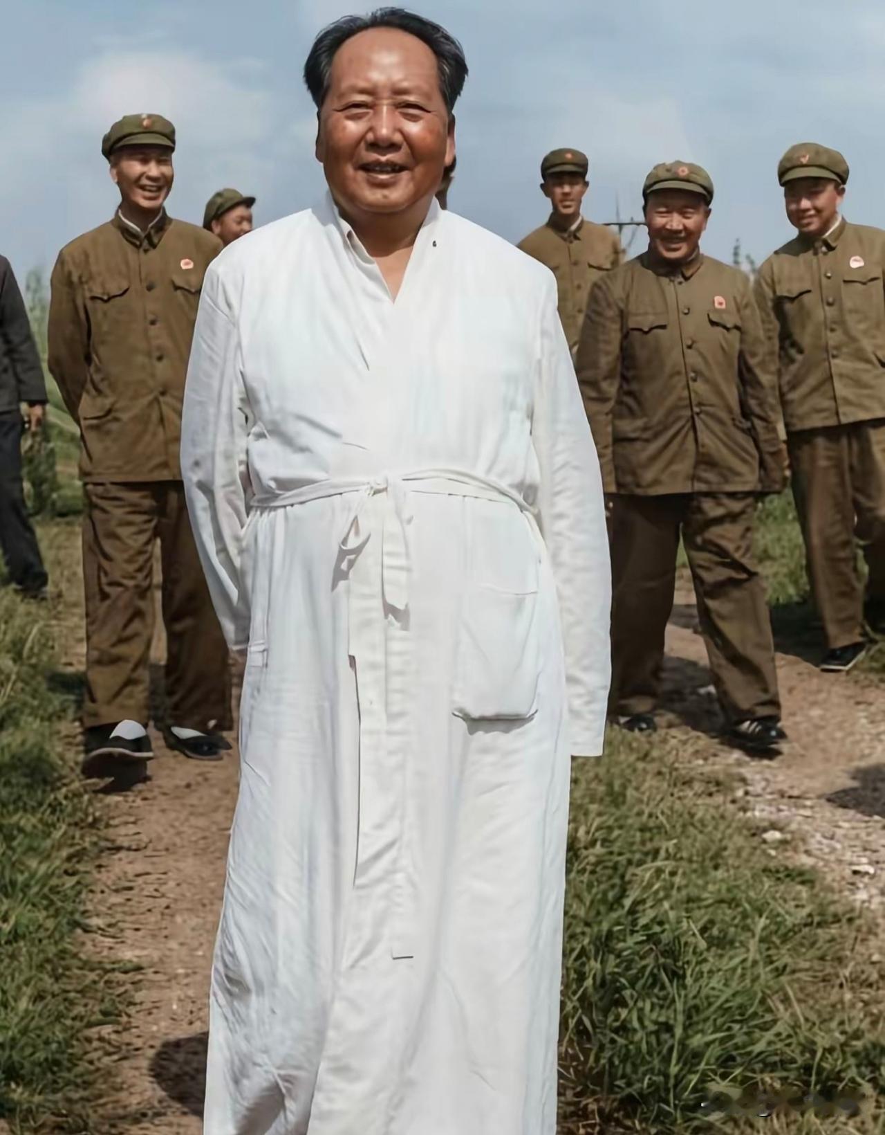 毛爷爷的武汉情结：“才饮长沙水，又食武昌鱼”