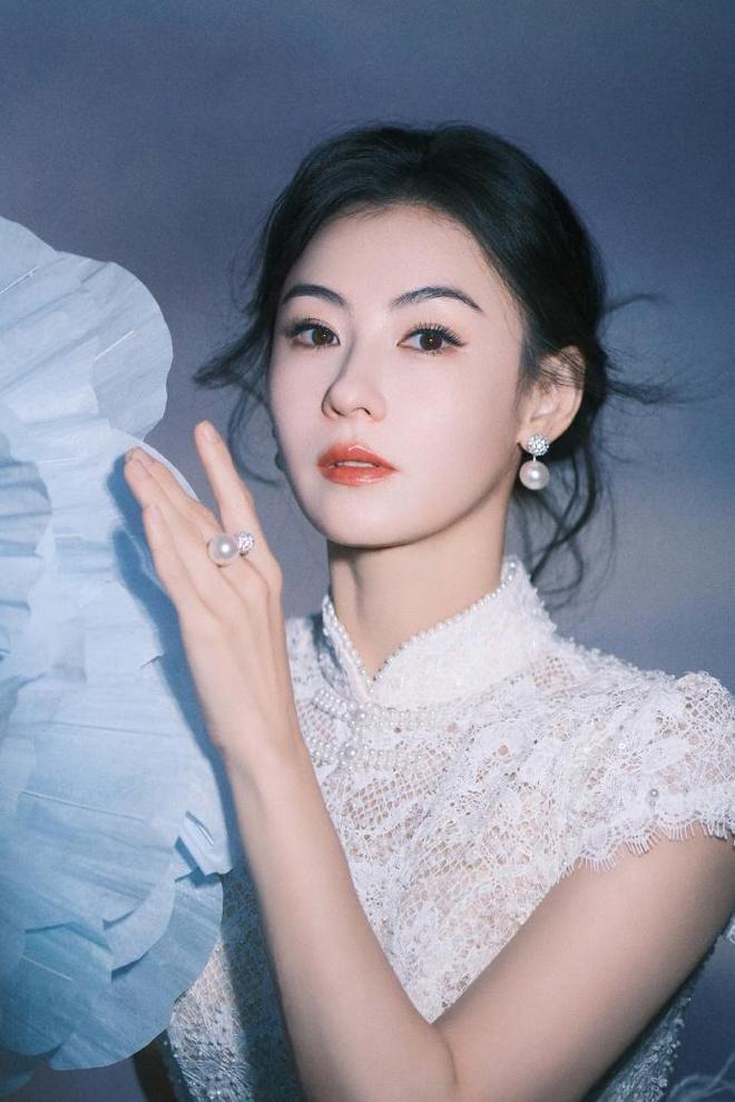 张柏芝：每一个男人离开我，我都不伤心。我永远都有一句话：失去我，是他的损失。因为