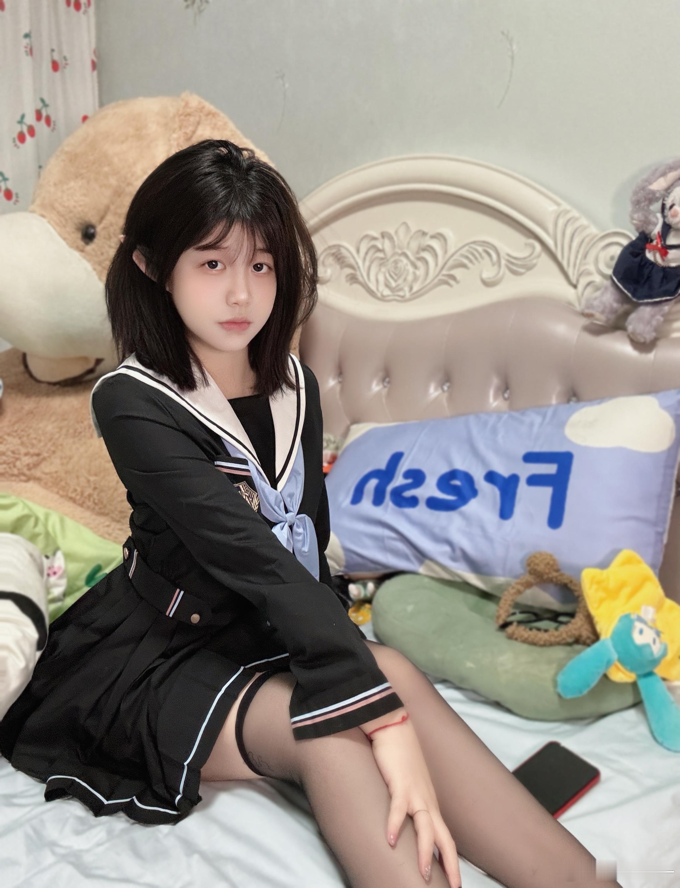 如果在意体重 那就对不起食物了#jk##张雯雯[超话]# ​​​
