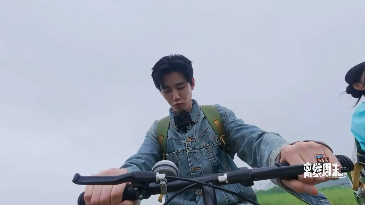 离线周末额不行惹 任豪倒霉熊系列还没停播自行车脚踏掉了 锄头的头儿也没了。。。综