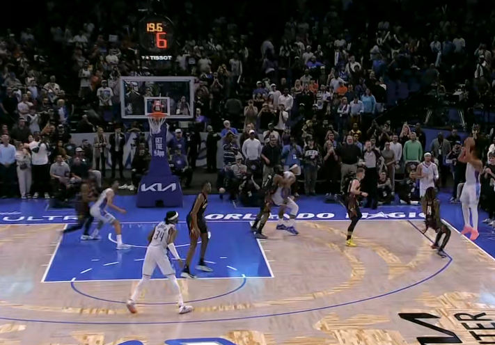 霸王龙贝恩，这赛季可是多次投中制胜球甚至绝杀了，比如绝杀开拓者