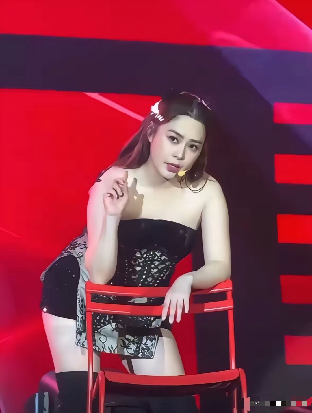 阿娇对自己的身材是真自信啊，没有一点身材焦虑…… 