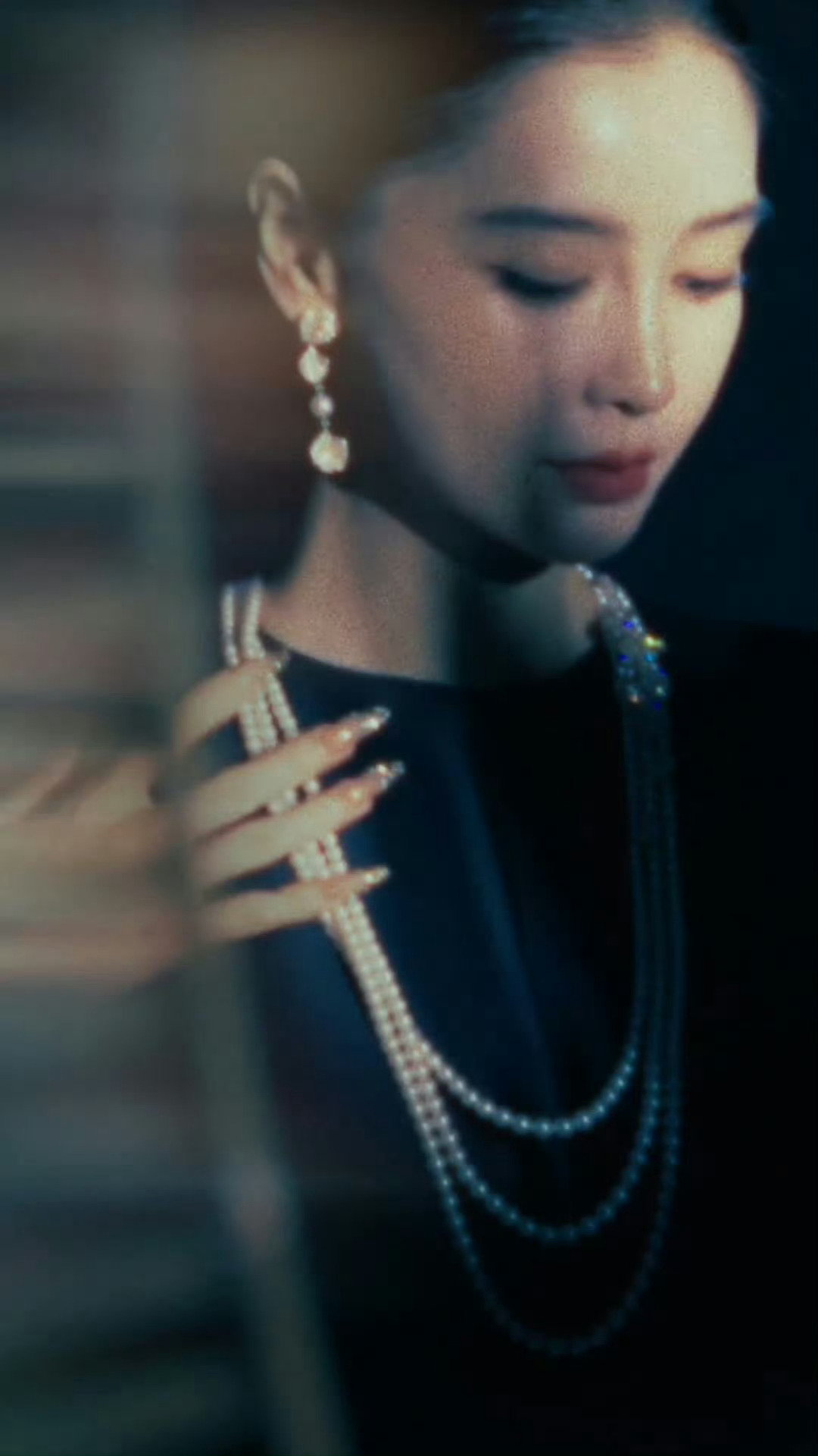 Angelababy两套高定baby好美，骨相高级的美，baby世界地球日特辑预