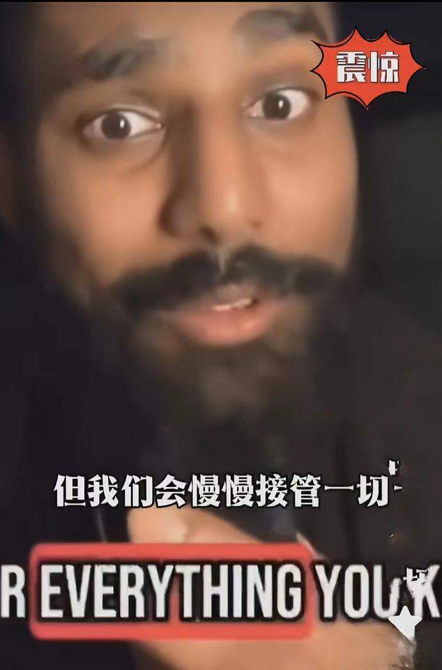 一个印度人发的视频，把我看愣了

刷到一个印度老哥，发视频炫耀。

他说了这么一