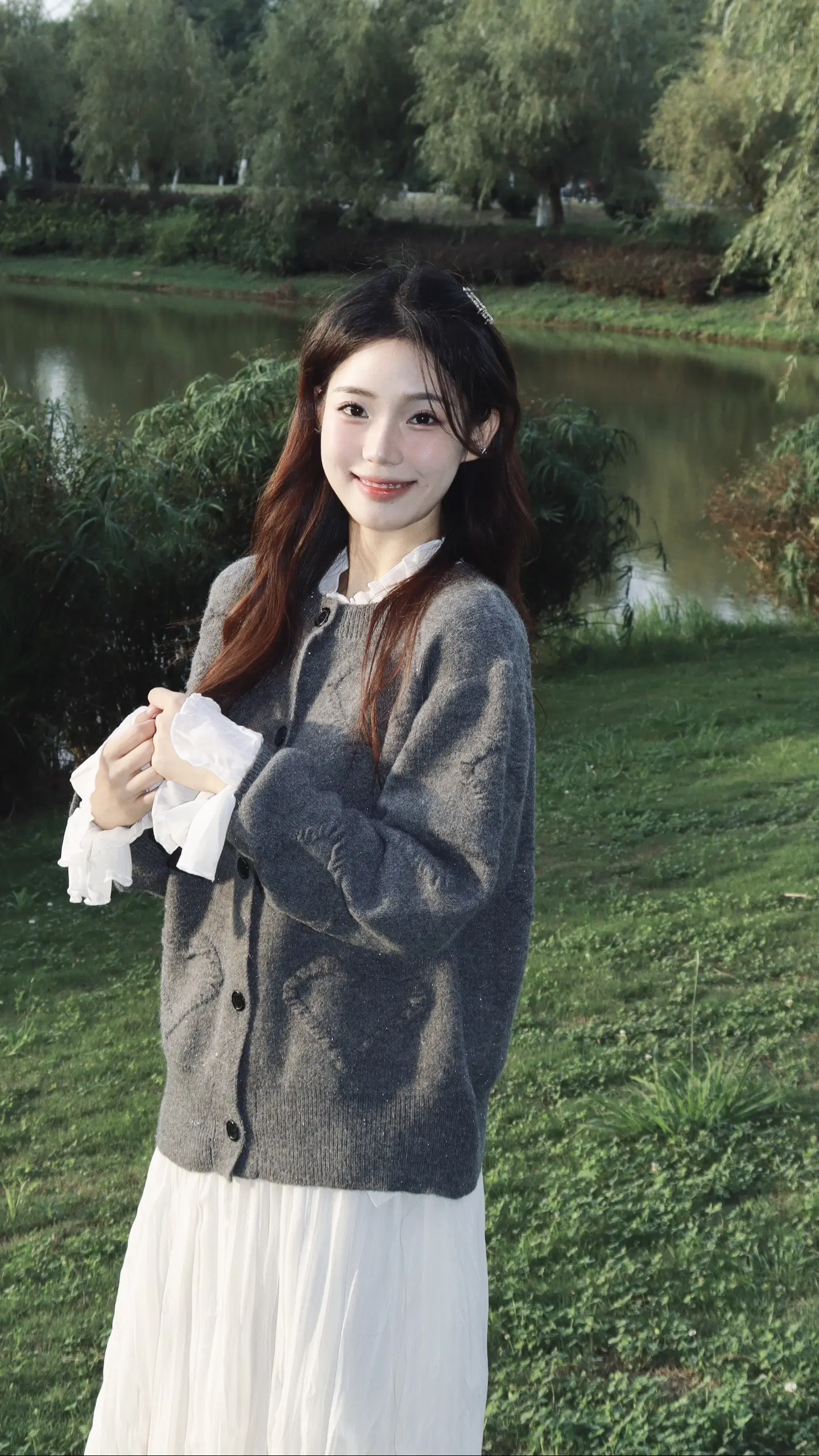 靠近阳光里什么也不用想。