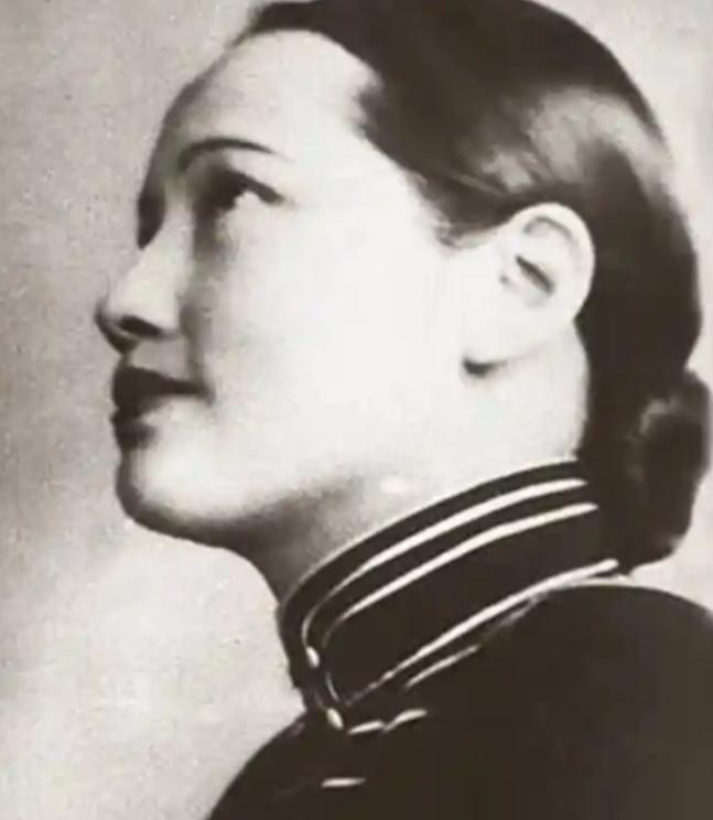 宋庆龄终生无子的秘密在她死后被揭开，1981年遗体检查才发现，原来她的身体里早就