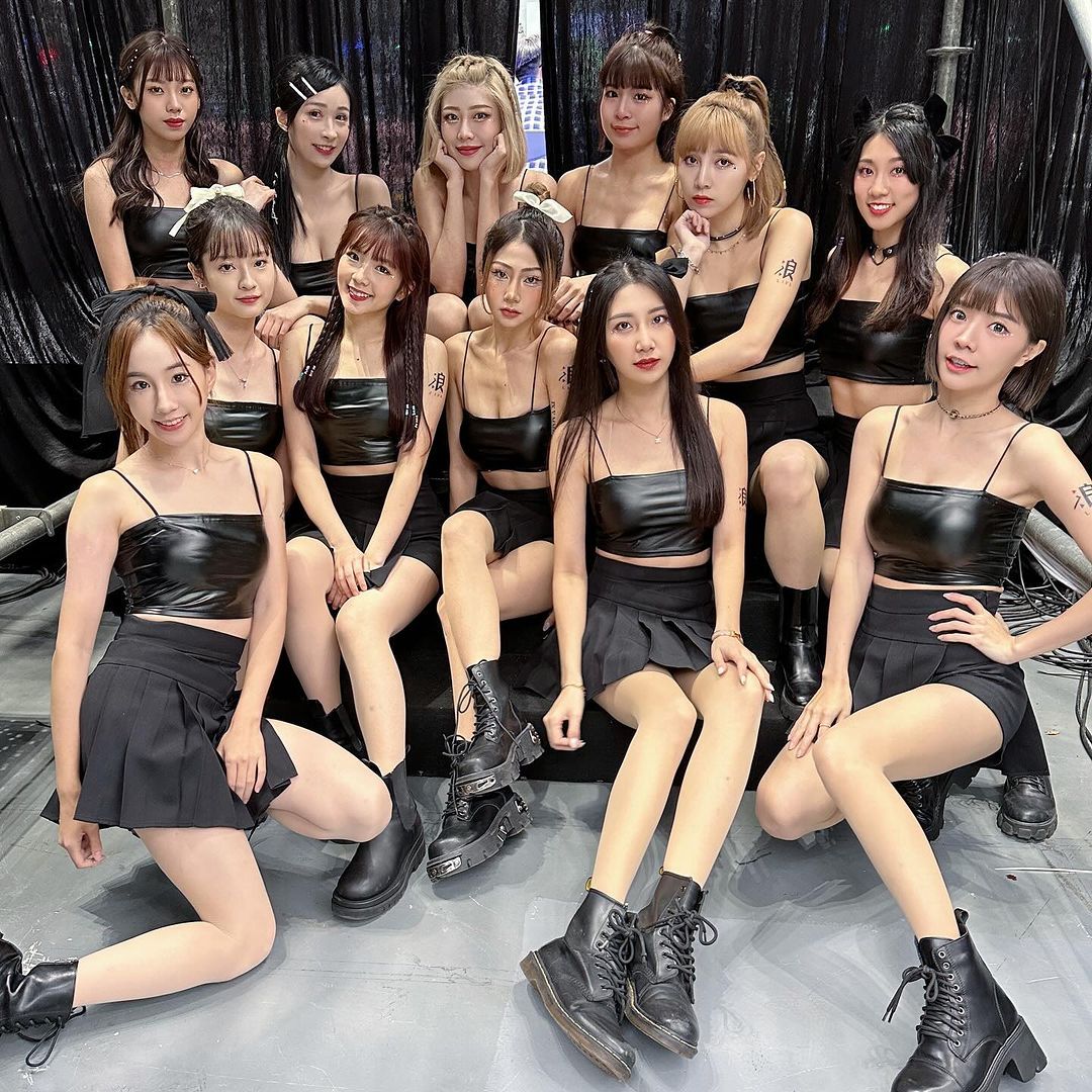 考辛斯加盟球队拉拉队成员[doge]Who you got[二哈][二哈]#为梦