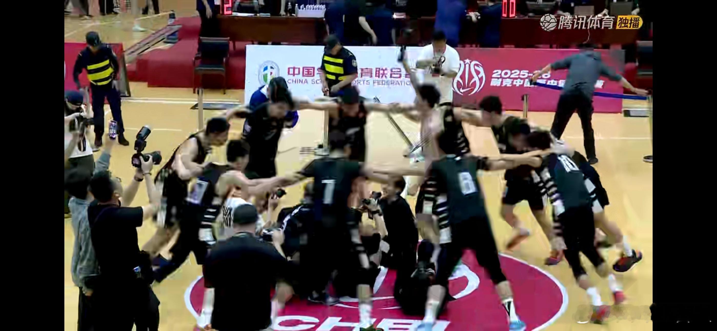 恭喜回浦重返东区冠军🏆！！！临海