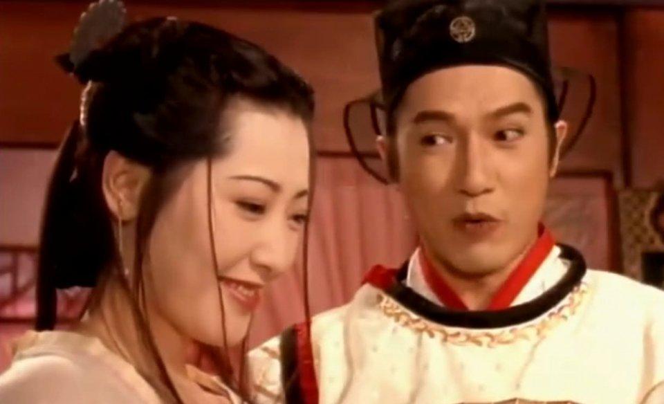 西门庆作恶多端，荒淫无度，却一世享受荣华富贵，没有遭受任何惩罚。
虽然三十三岁暴