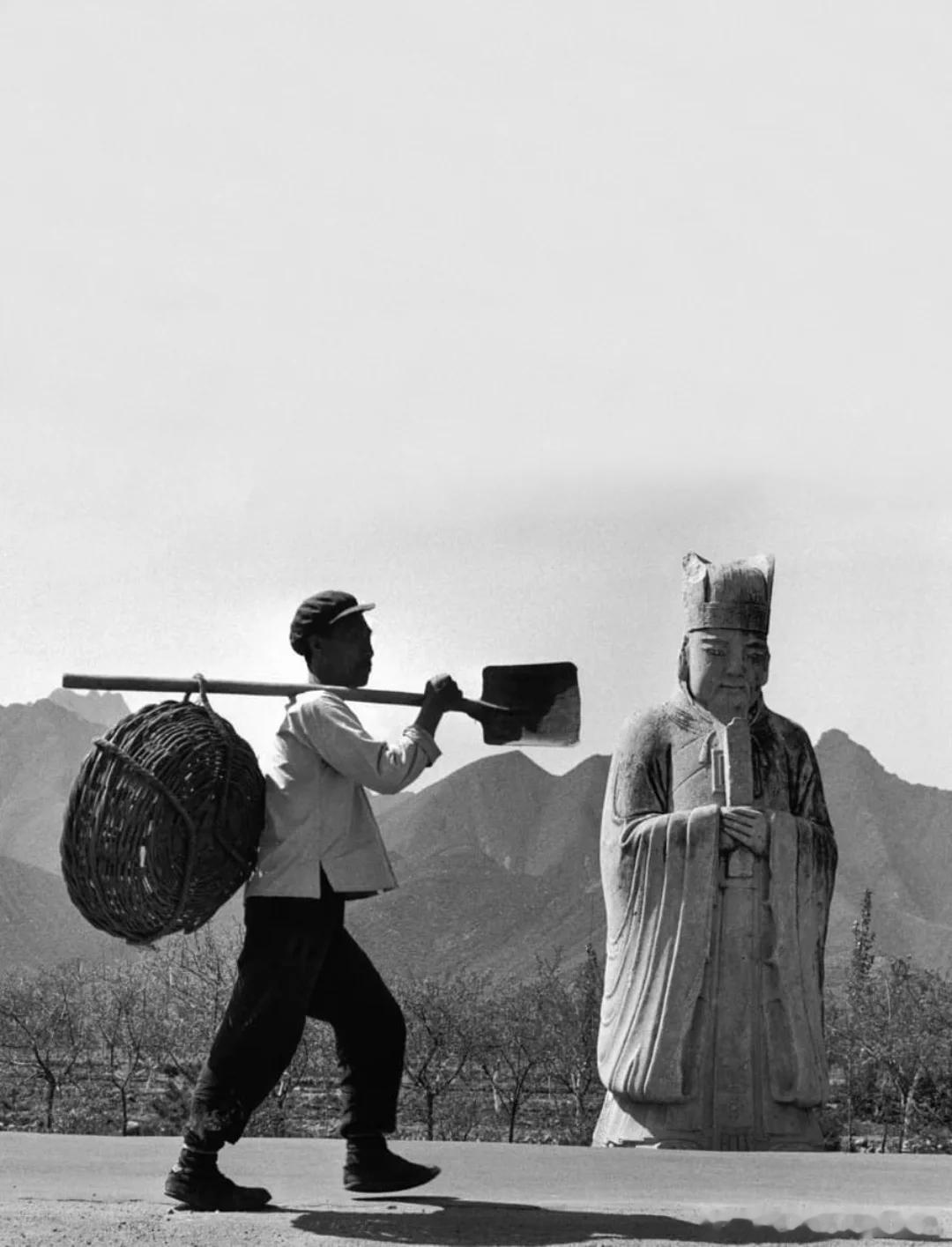 北京/中国，1964年。照片由雷内·布里拍摄。Beijing / China, 