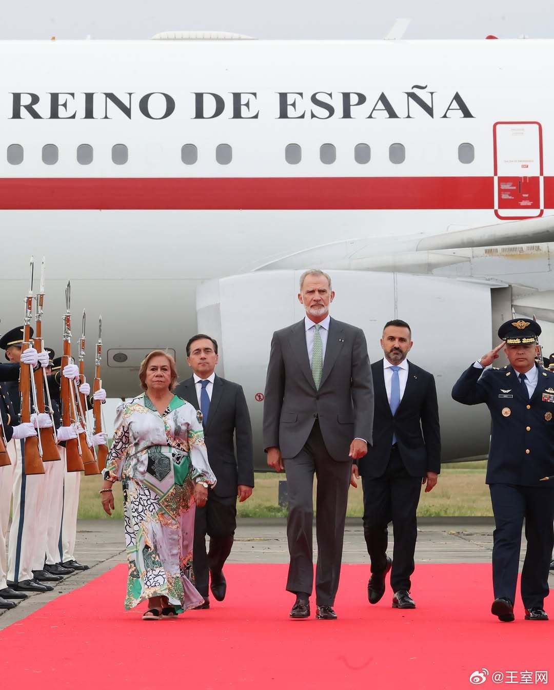 西班牙王室 🇪🇸8月7日，费利佩国王前往哥伦比亚西南部城市卡利（Cali）的