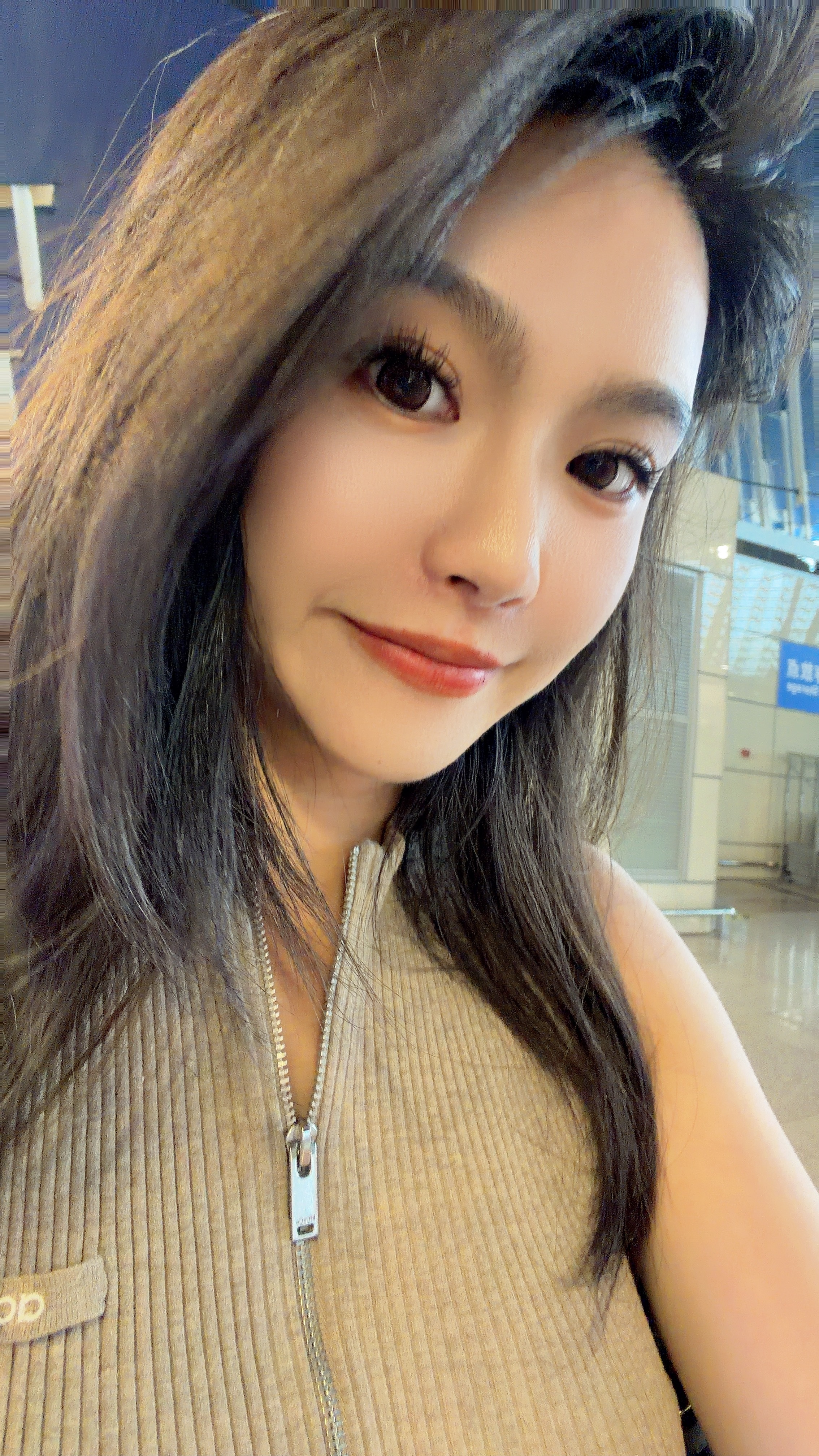 拍摄完急急忙忙风尘仆仆继续赶飞机✈️飞阿那亚啦～最近是和海边紧紧贴住了 上海·上