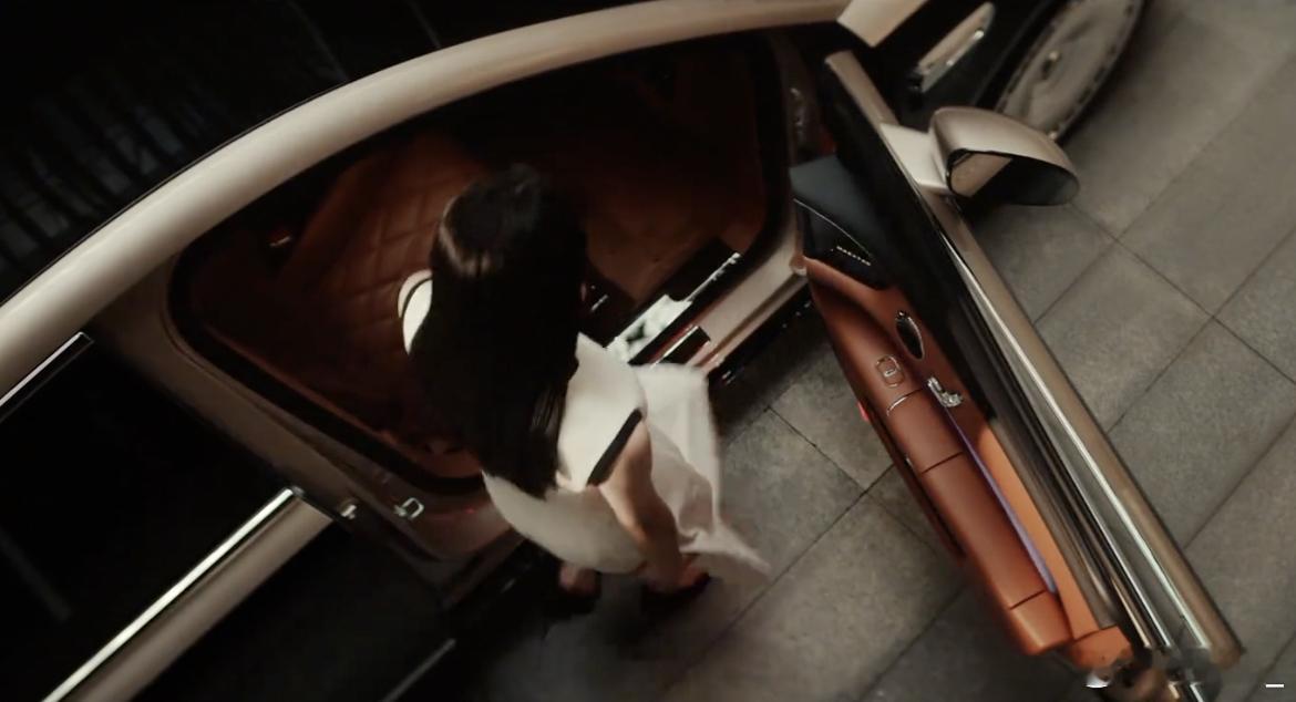 华为开年发布会官宣时间华为开年第一炸！鸿蒙智行技术焕新发布会定档3月4日，万象更