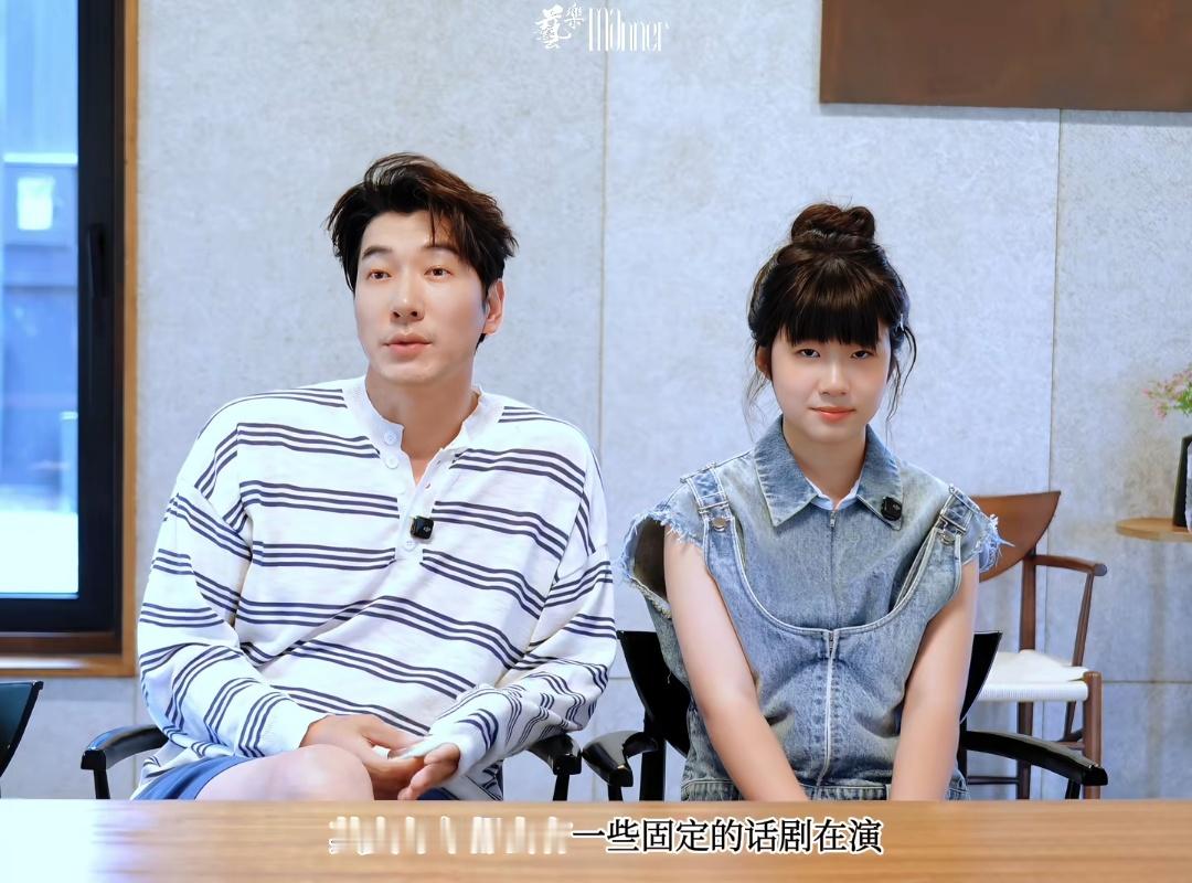 张亮不仅带儿子拍杂志，还带女儿上采访，是有多想让两个孩子吃娱乐圈这碗饭啊